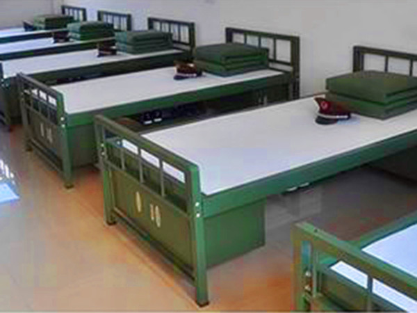 軍用（yòng）單人床01