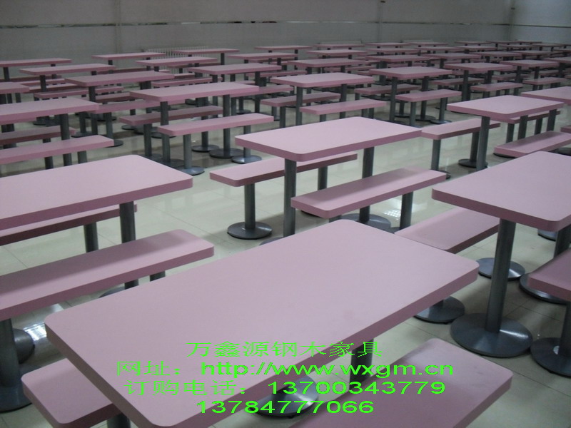 實驗小學食（shí）堂餐桌